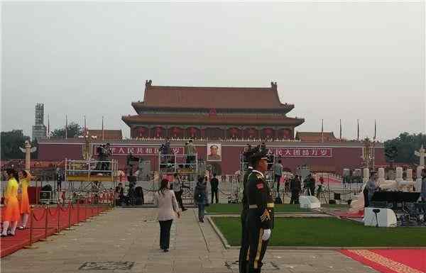 国庆阅兵观看指南 登上网络热搜了！