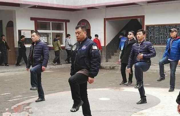 《新闻联播》前主播张宏民变太极高手 网友：依旧很帅气