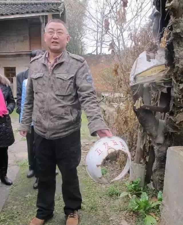捡破烂捡出80亿修建博物院 历史绝不能被遗忘