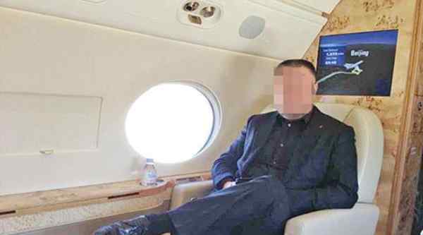 中国亿万富豪加拿大被杀：尸体被碎成100份 嫌犯拒认罪