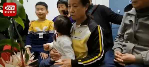 居民家中昙花4个月开了3次 网友：这个昙花有点皮