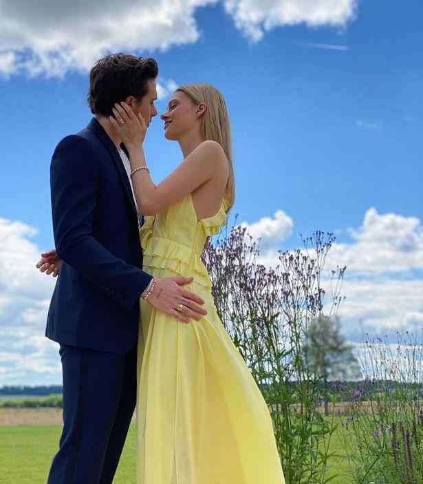 贝克汉姆大儿子订婚 这意味着什么?