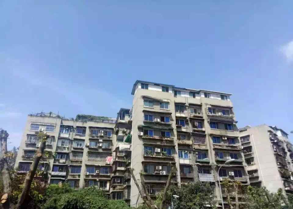 徐州金狮小区 同区域最高价差11442元/平，徐州的老破小真的不能碰？