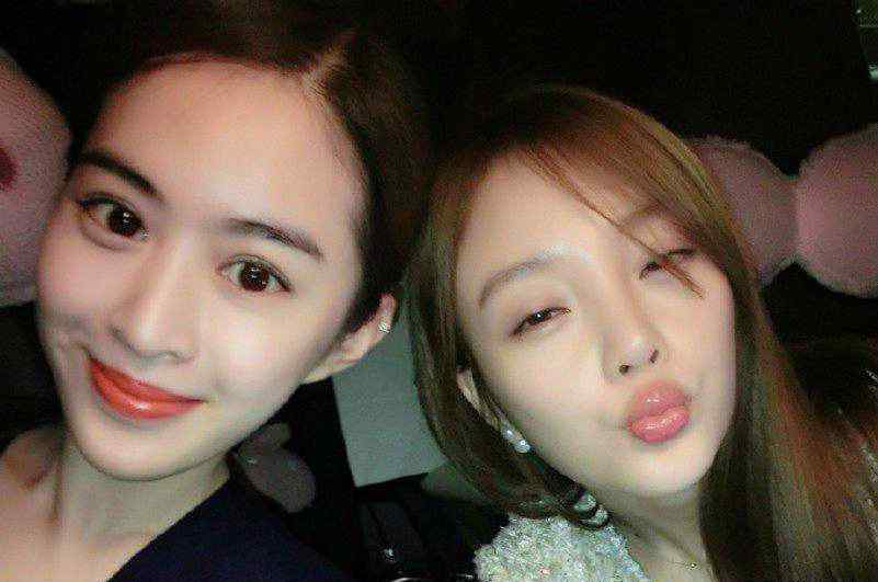 李小璐送闺蜜1599朵玫瑰 出轨事件后转战网红事业