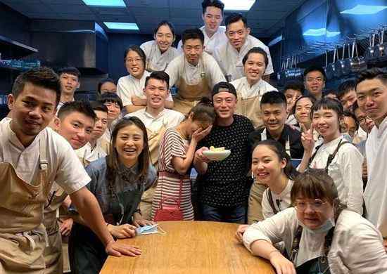 林心如霍建华庆祝结婚四周年 究竟是怎么一回事?