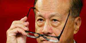 李嘉诚们的肮脏发家史 李嘉诚们的肮脏发家史：白手起家纯属扯蛋！