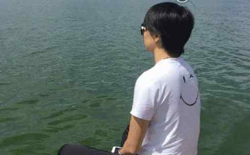 全世界欺负李晓霞 李晓霞凌晨发布微博哭诉
