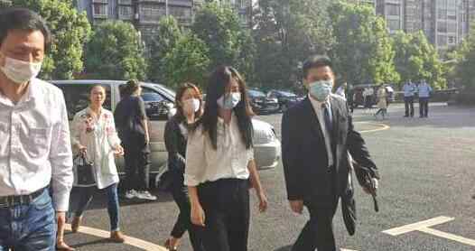 谭松韵工作室发声 隐透不满谭松韵妈妈车祸肇事者被判六年