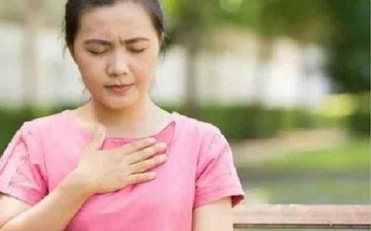 食道炎 反流性食管炎实在不舒服，几大症状，患者需警惕