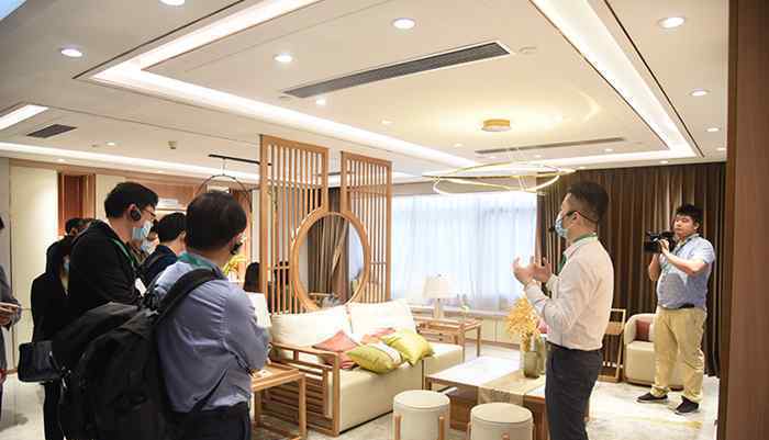 智能制造赋能绿色健康新发展 广东绿色发展媒体观察团走进尚品宅配