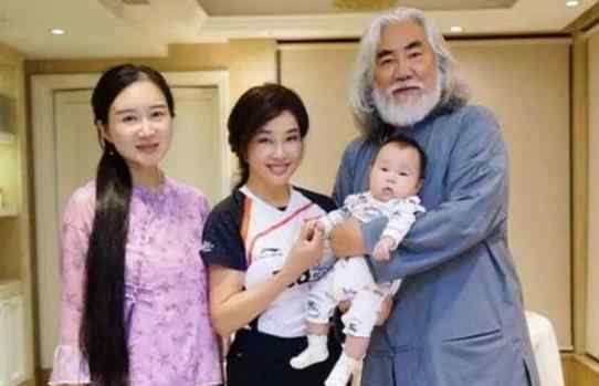 张纪中老婆回应恶评 说了什么为什么被吐槽