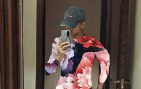 李现给腹肌打码怎么回事 李现的老婆婚纱照片曝光是真的吗