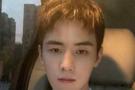 网红李由是男是女变性了吗 李由个人资料微博以前的照片长啥样