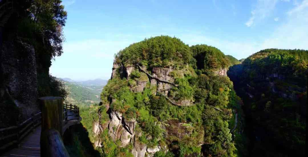 剑门神鸟 蜀道难，难于上青天之剑门关