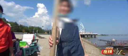 通河13岁女孩坠江姥姥也跳了下去 救人者已经第三次跳江下水救人