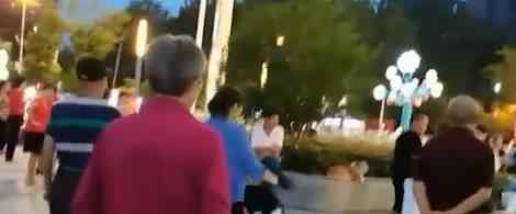 丈夫刷视频意外看到失踪3年妻子 眼前画面让他崩溃