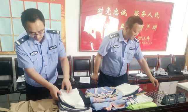 美女用手机转账在多店消费 店家一查监控立马报警