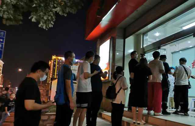 为救7岁孩子数百人连夜排队献血 发生了什么事情文章配图