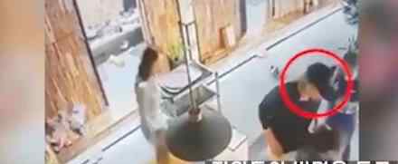 金贤重见义勇为抢救昏迷者具体是怎么回事？详情是怎样的