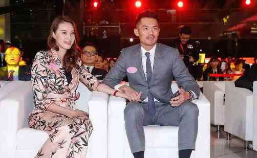 谢杏芳出门前会与林丹拥抱亲吻 出轨也能原谅