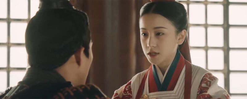 皓镧传殷小春为何不出宫