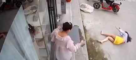 遭家暴跳楼女子接受央视采访 还原事件详情始末