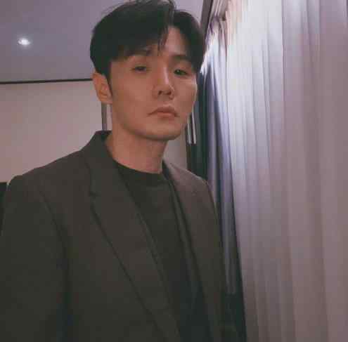 李荣浩新歌歌词只有九个字，本尊解释歌词寓意引爆笑点