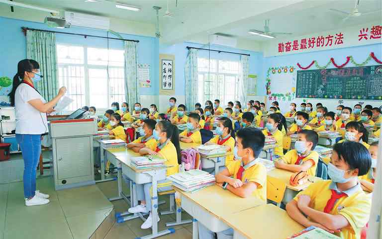 春光满校园 春光满校园 又闻书声琅文章配图