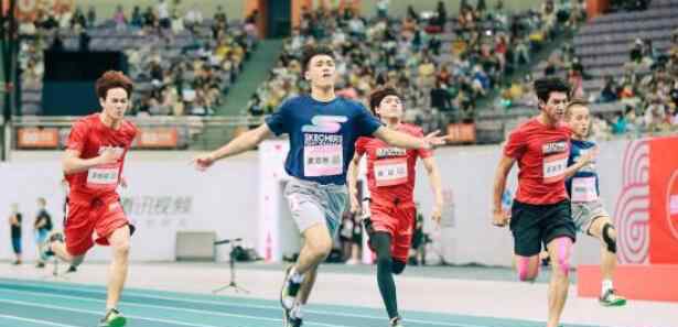 董浩然跑赢王志文姚琛 拿下男子50米短跑冠军