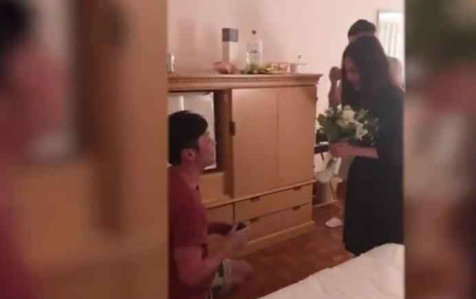 杨丞琳晒李荣浩求婚视频 网友：简单又美好