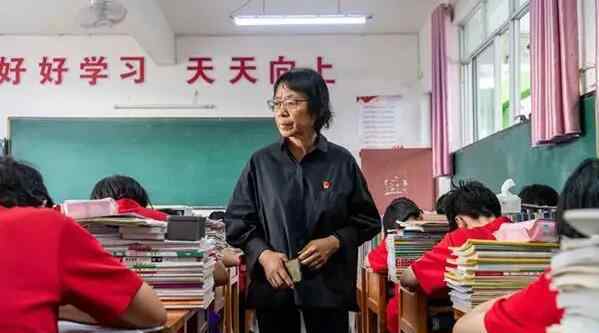 免费女子高中159人高考150人上本科 校长一句话让人热泪盈眶