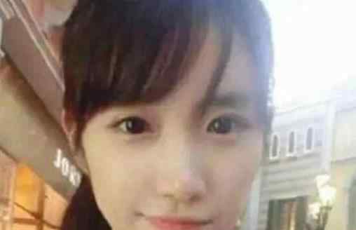 酒吧打出优衣库女主角驻唱广告怎么回事 情况属实吗