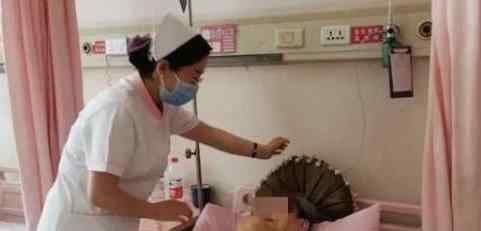 母女俩住4层别墅上楼时被困电梯4天3夜 求生细节获医生点赞
