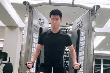 何超莲窦骁疑已同居 窦骁真的喜欢何超莲吗