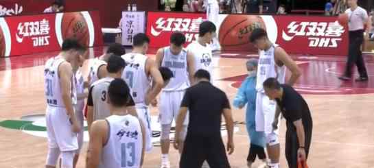 郭艾伦违体犯规怎么回事 郭艾伦为什么不去nba