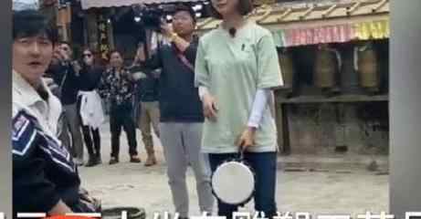 文旅局回应郭京飞王珞丹坐景区雕塑 原来是这样