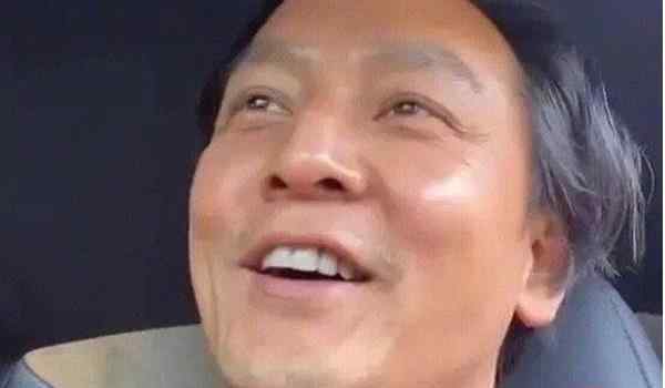吴彦祖近照怎么回事 倪大红与吴彦祖对比照