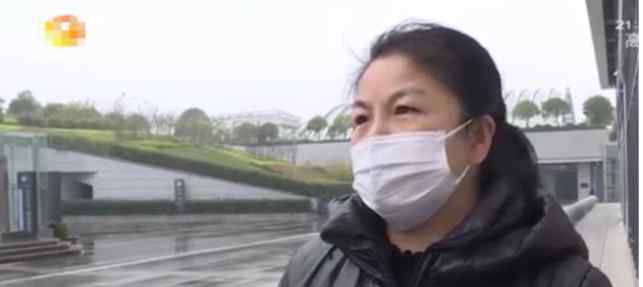 保洁捡到一克拉钻戒上交反被罚款 究竟发生了什么