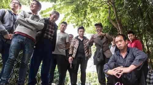 工资被发3000多元  男子当场就报警了咋回事
