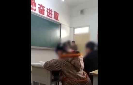 教师连抽学生耳光 发生了什么事情具体经过是