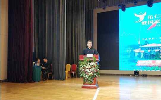 崔树旺荣获“中国心肺复苏与公益事业慈善仁心奖”