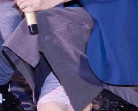 钟楚曦在裙子里穿秋裤 秋裤配裙钟楚曦的神操作