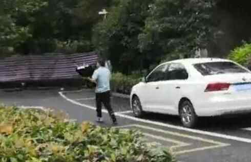 杭州杀妻男曾家暴前妻 不离就没命回顾事情经过