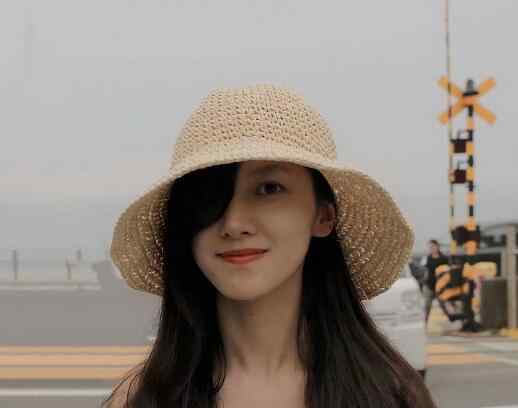 90后单眼女教师 长什么样子为什么会是单眼