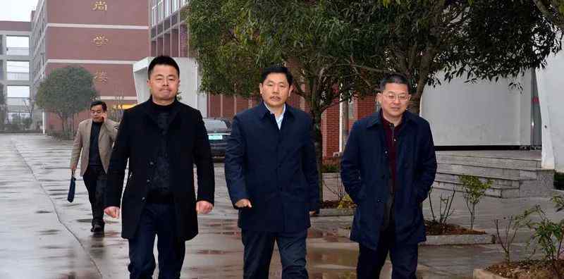 固始县教育局 固始县教体局局长庄志贵深入永和中学检查指导工作