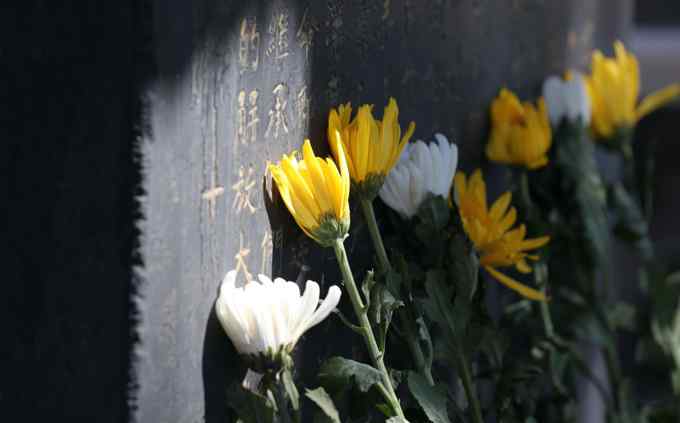 多所高校开设死亡教育课 引导学生敬畏生命 网友：很有意义