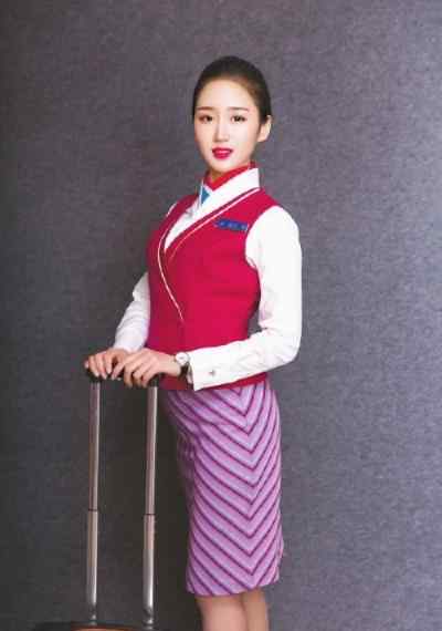 张宇菲 空姐日志：真情服务常伴您的旅程