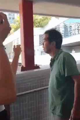 香港被烧老伯随时有生命危险 事情经过是怎样的