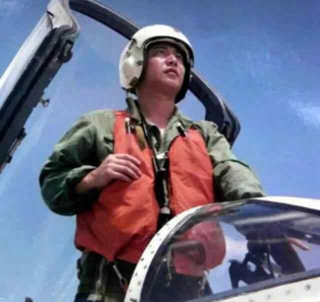 男子微信群辱骂烈士被刑拘 对其犯罪事实供认不讳 究竟发生了什么?