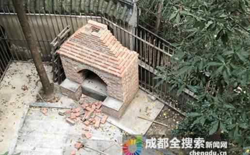 成都龙景花园 成都龙景花园小区惊现的这个怪建筑 吓得居民寝食难安……
